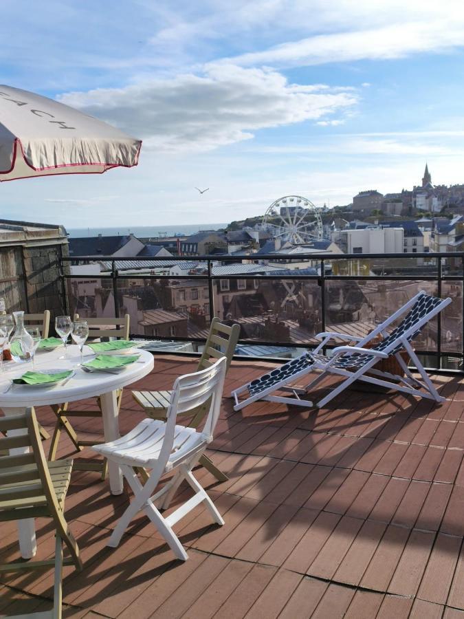 Le Balcon Des Vents Apartment Granville Bagian luar foto